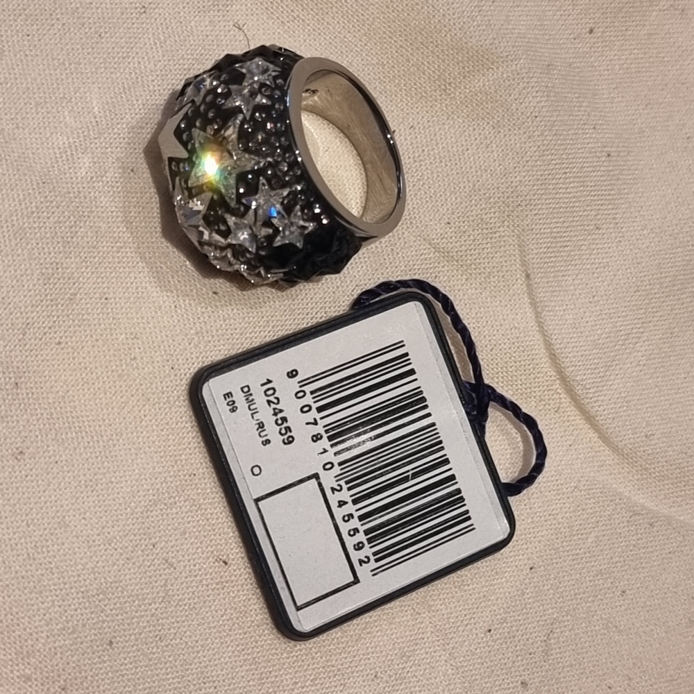 Swarovski Fizz Black Star Crystal Ring NWT